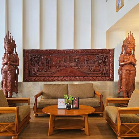 Joli Hotel Phnom Penh Bagian luar foto