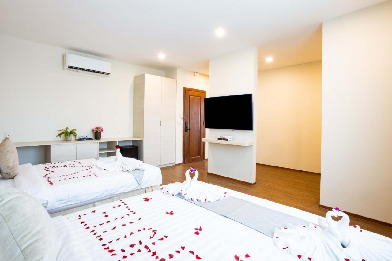 Joli Hotel Phnom Penh Bagian luar foto