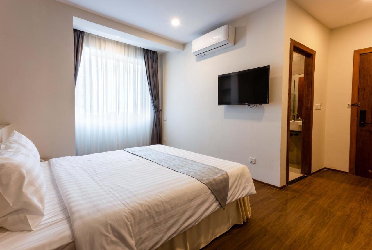Joli Hotel Phnom Penh Bagian luar foto