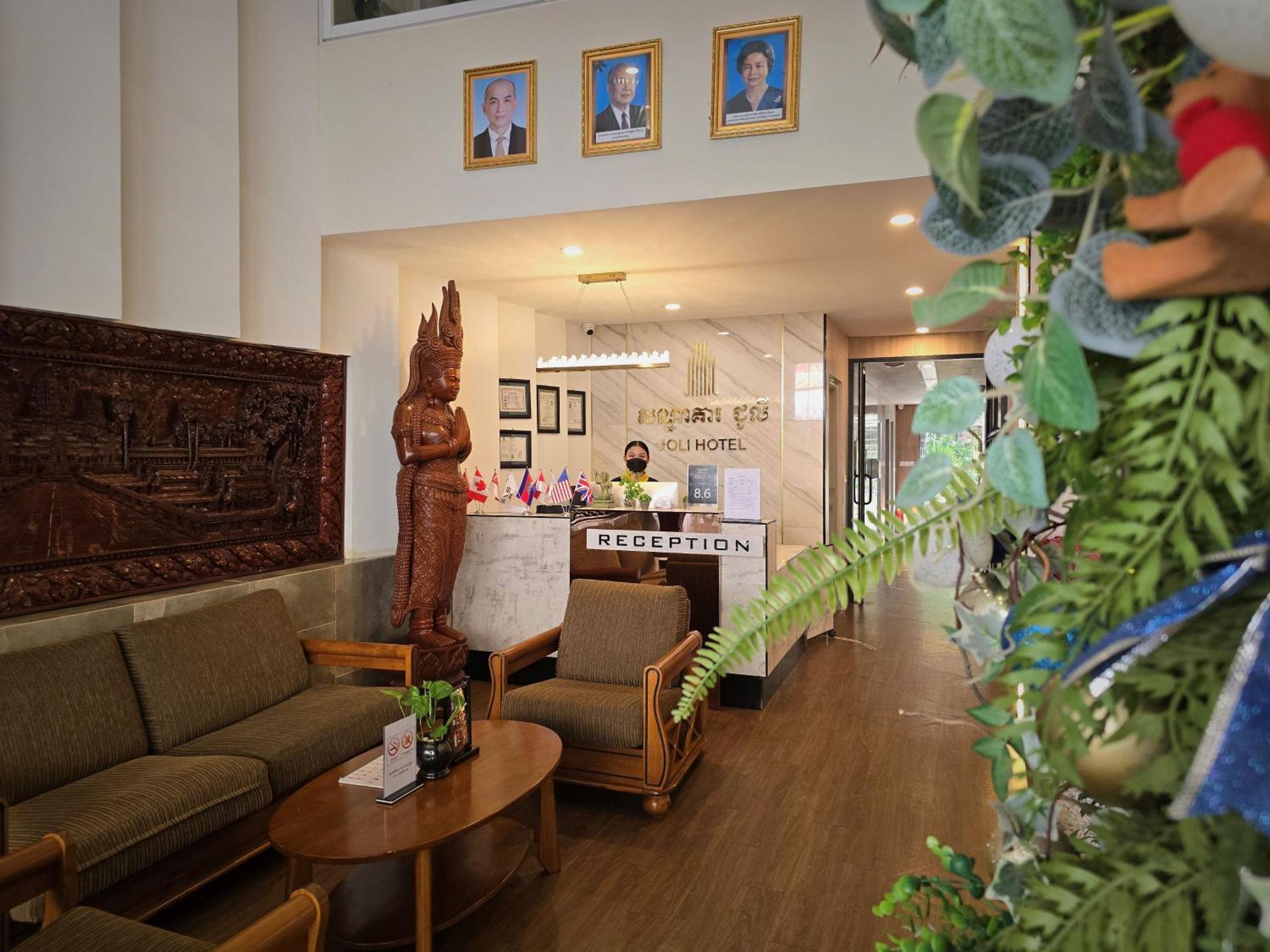 Joli Hotel Phnom Penh Bagian luar foto