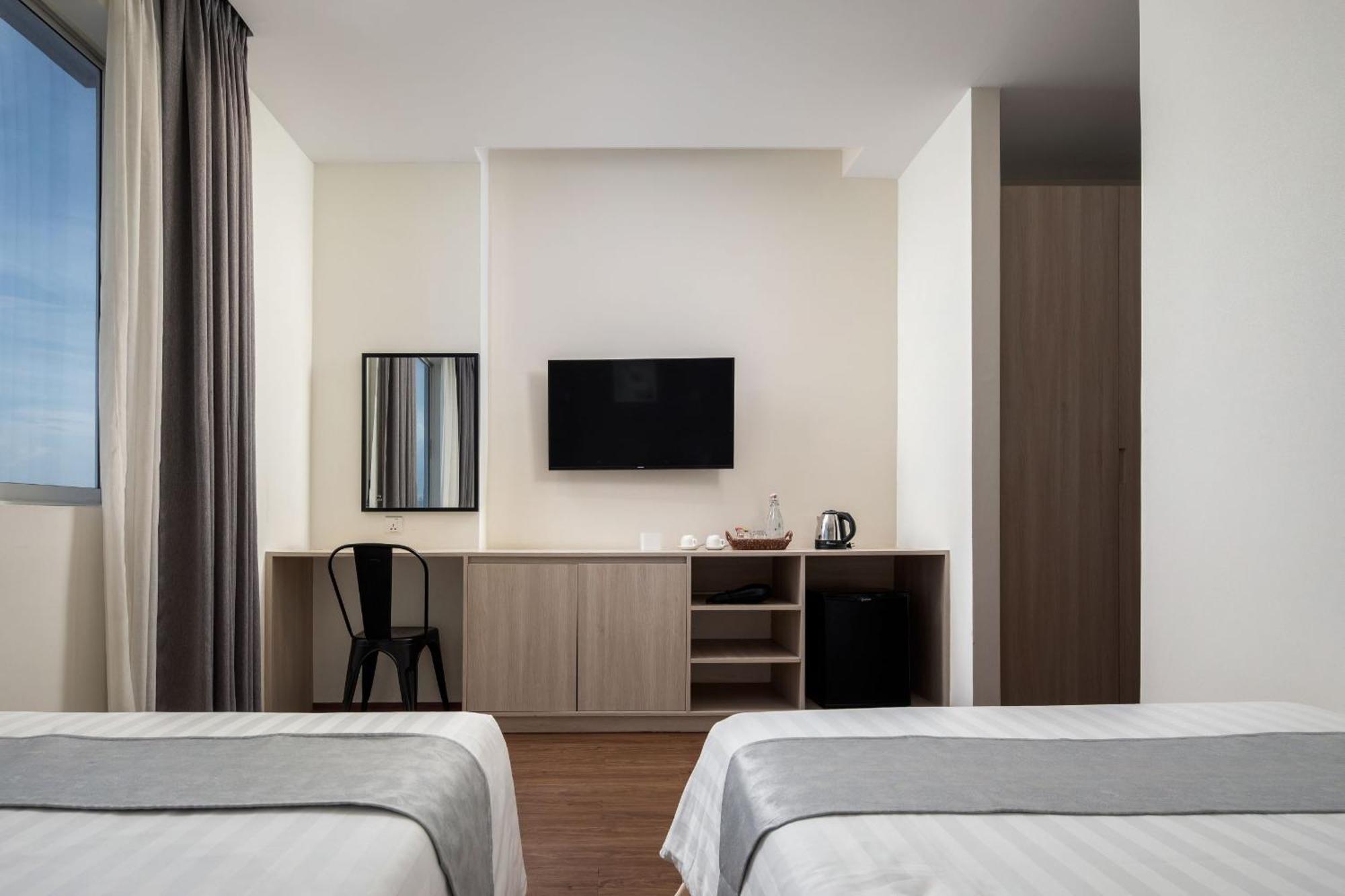 Joli Hotel Phnom Penh Bagian luar foto