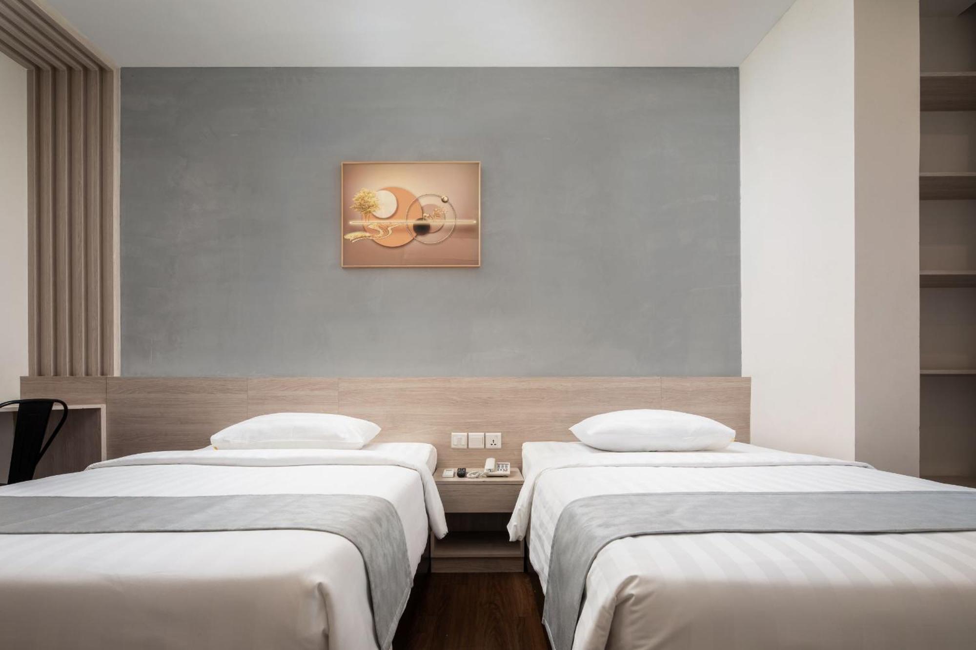 Joli Hotel Phnom Penh Bagian luar foto